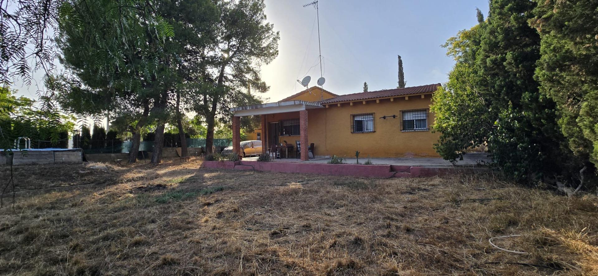 Villa te koop in Lliria