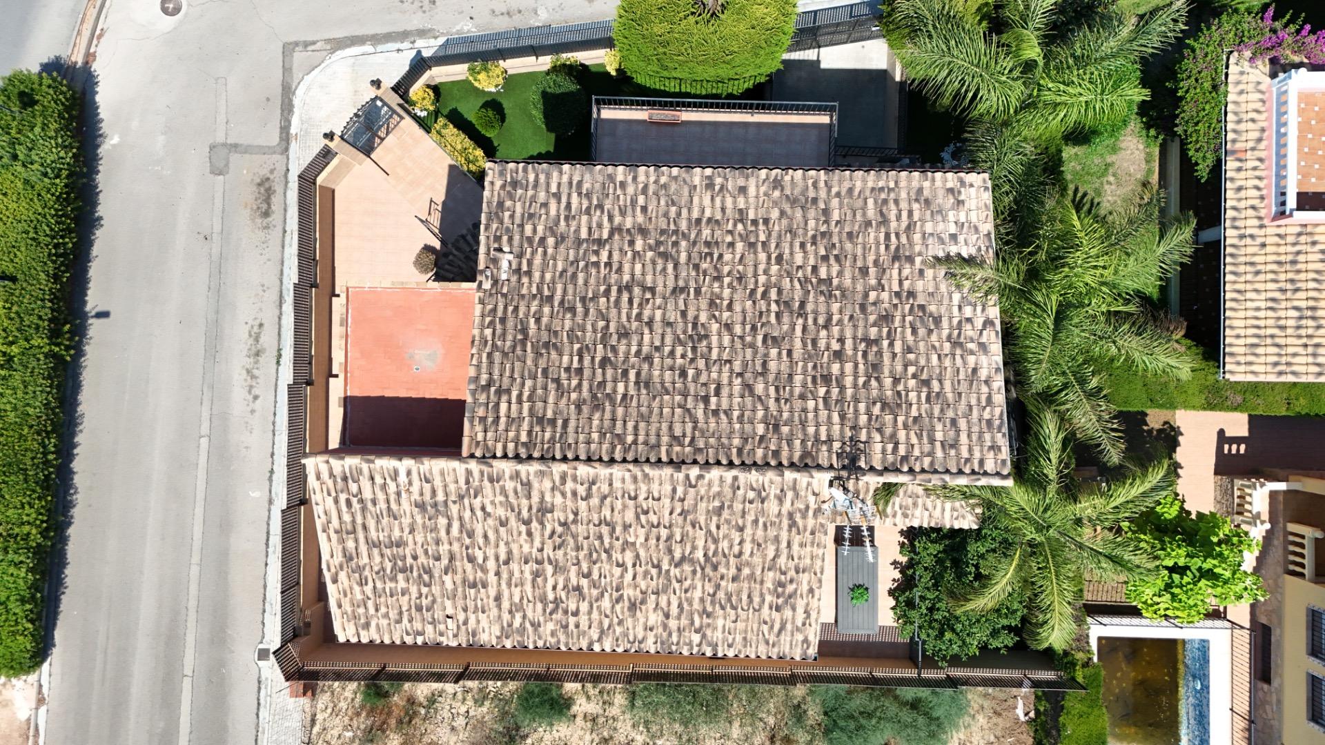 Villa te koop in Riba – Roja de Turia