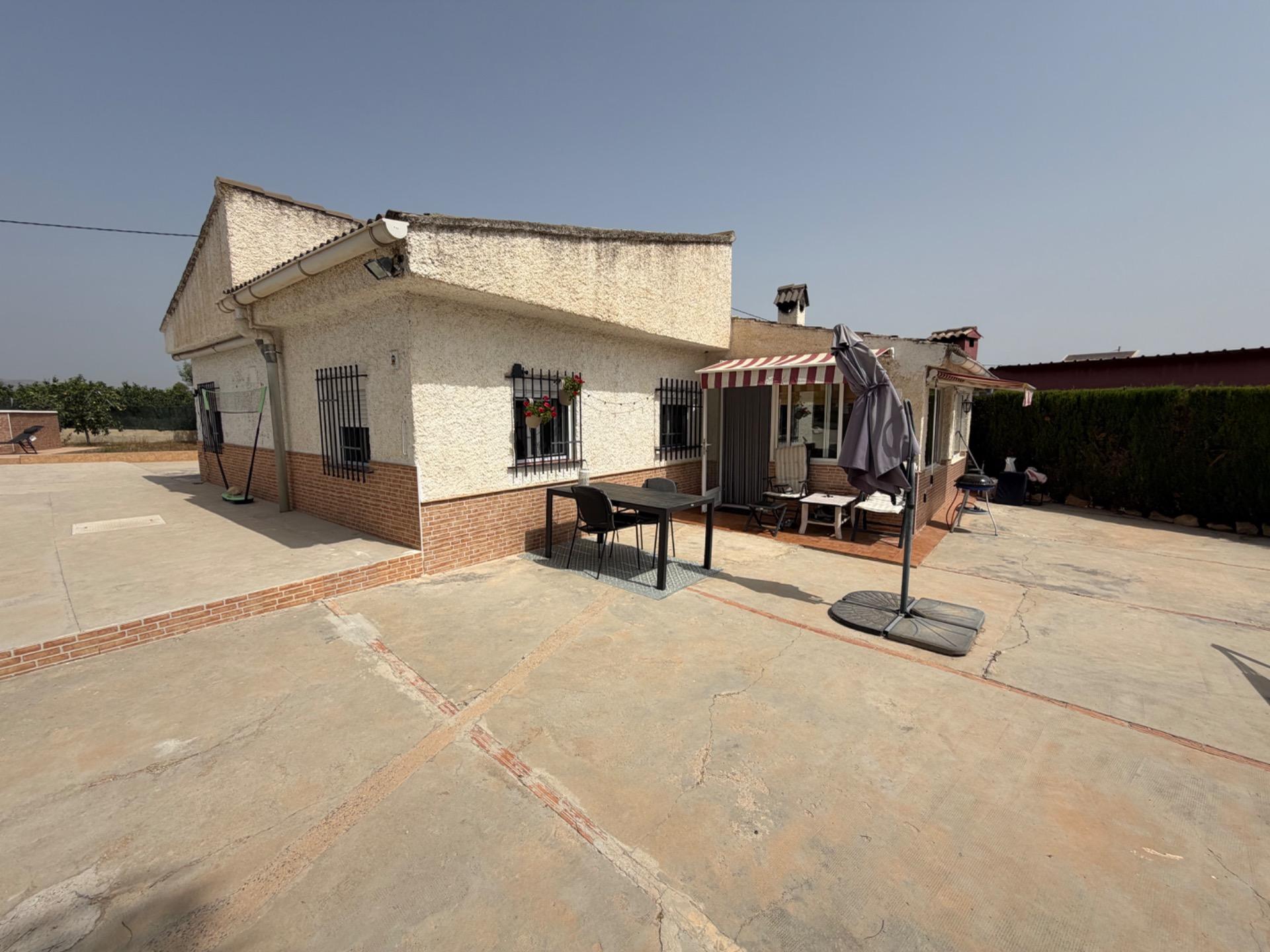 Villa te koop in Pedralba