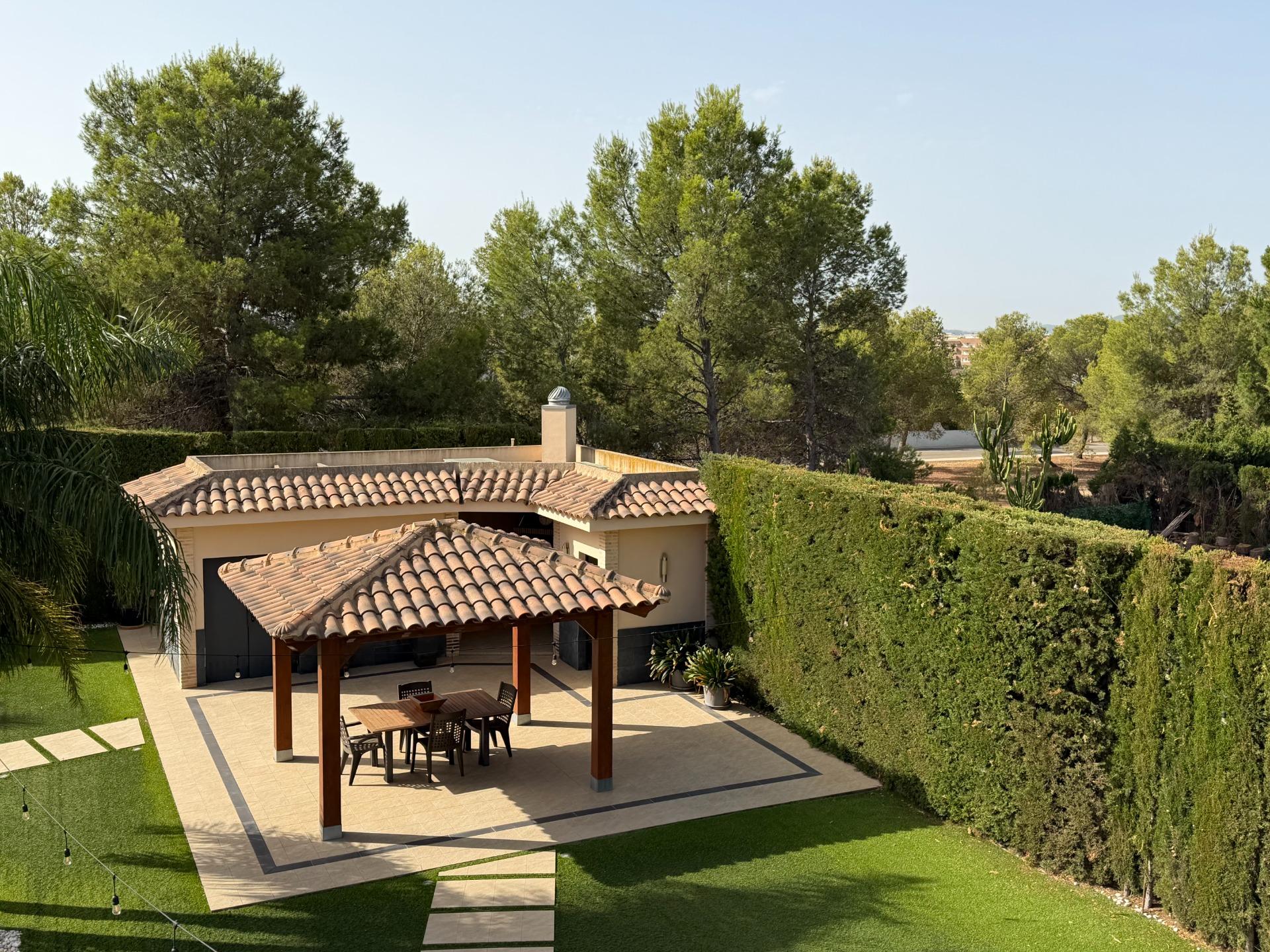 Villa te koop in La Pobla de Vallbona