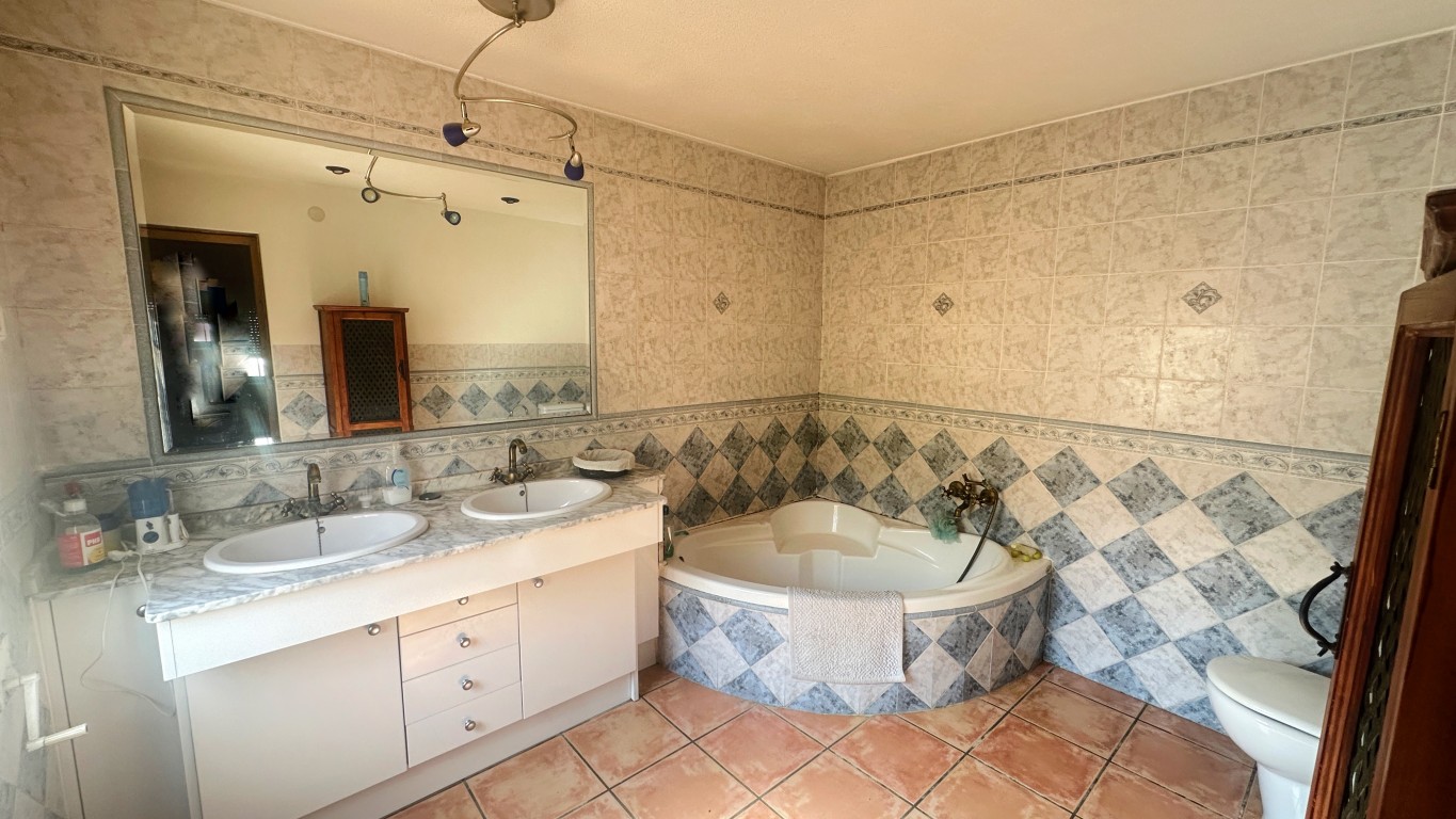Villa te koop in Albir