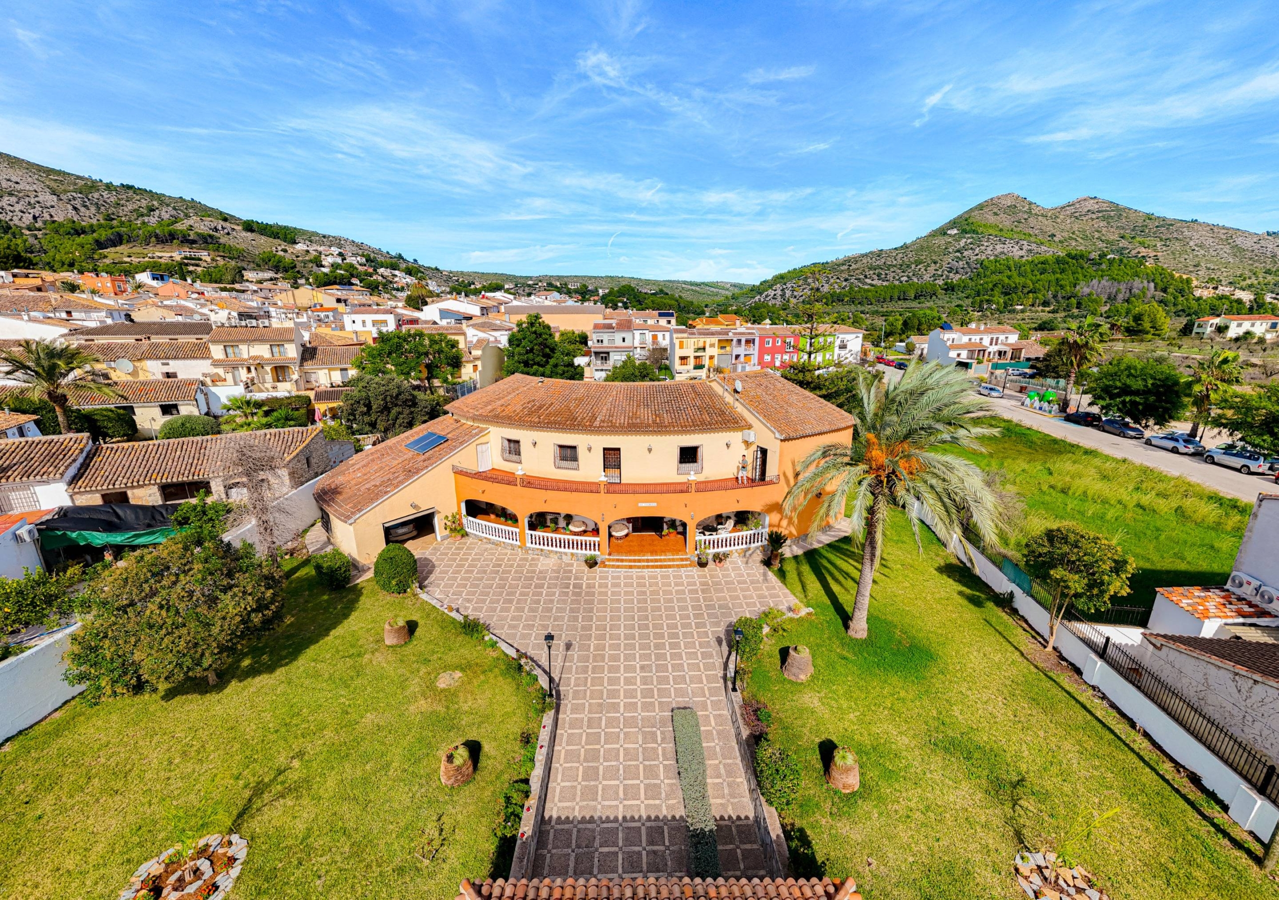 Villa te koop in Alcalali