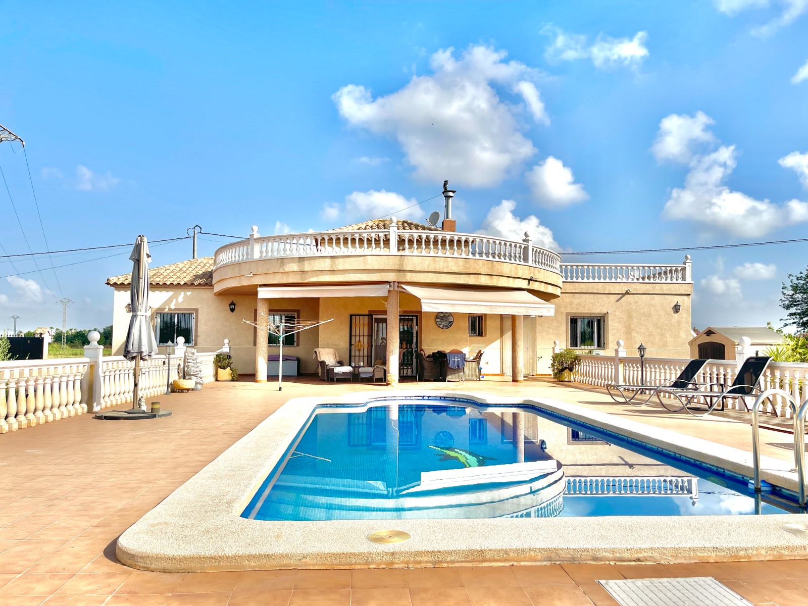 Villa te koop in Catral