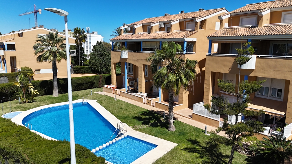 Duplex appartement op 300 meter van het strand in Javea