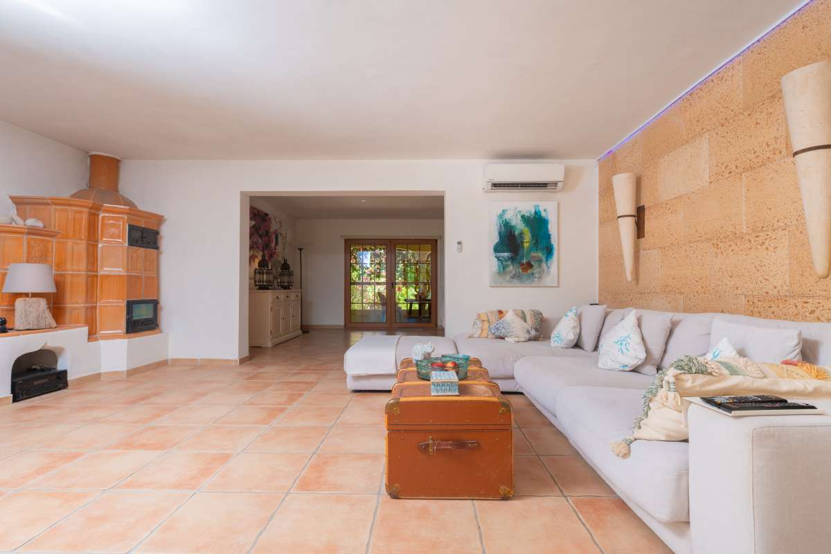 DP-91-750816-10 Charmante mediterrrane villa met gastenverblijf in Cala Llenya – Ibiza