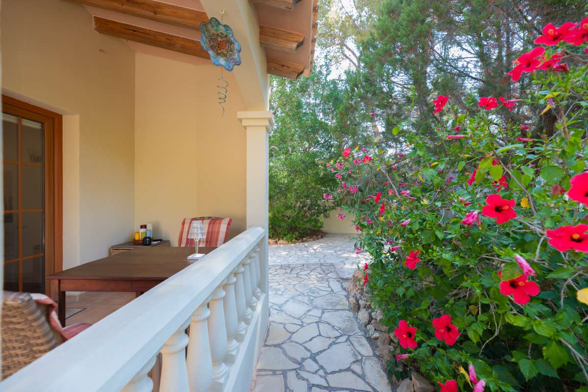 DP-91-750816-17 Charmante mediterrrane villa met gastenverblijf in Cala Llenya – Ibiza