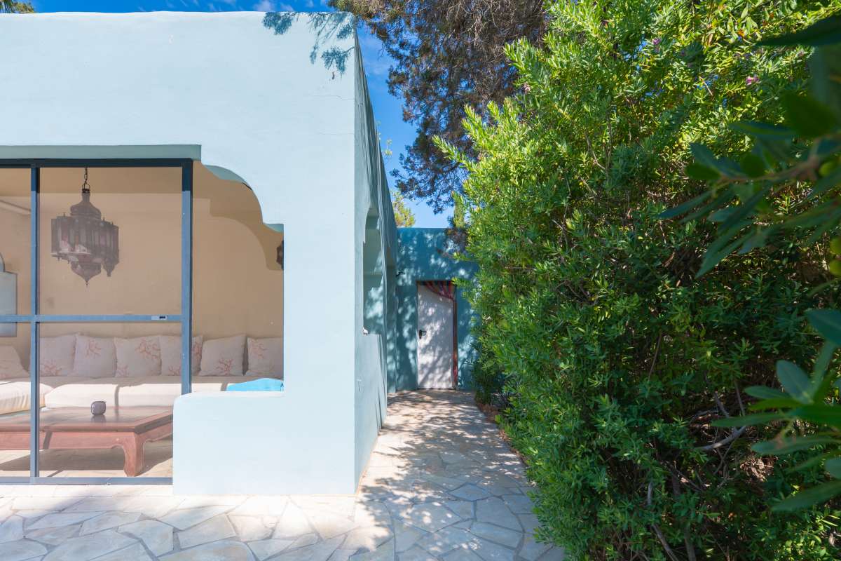 DP-91-750816-22 Charmante mediterrrane villa met gastenverblijf in Cala Llenya – Ibiza