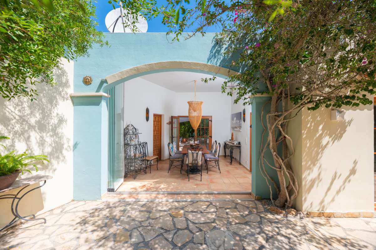 DP-91-750816-4 Charmante mediterrrane villa met gastenverblijf in Cala Llenya – Ibiza