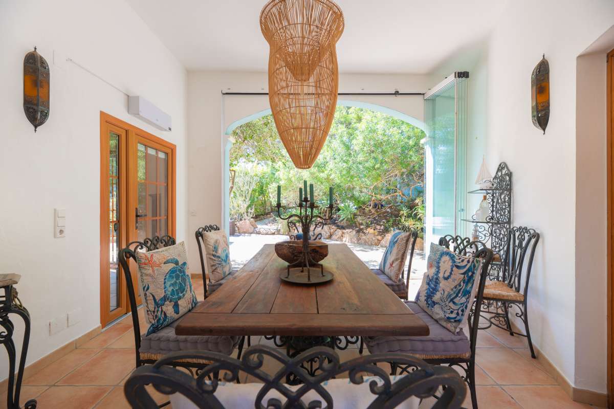 DP-91-750816-9 Charmante mediterrrane villa met gastenverblijf in Cala Llenya – Ibiza