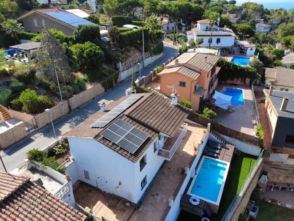 Villa met zeezicht te koop in Lloret de Mar