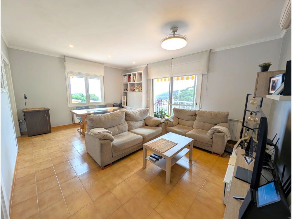 Villa met zeezicht te koop in Lloret de Mar