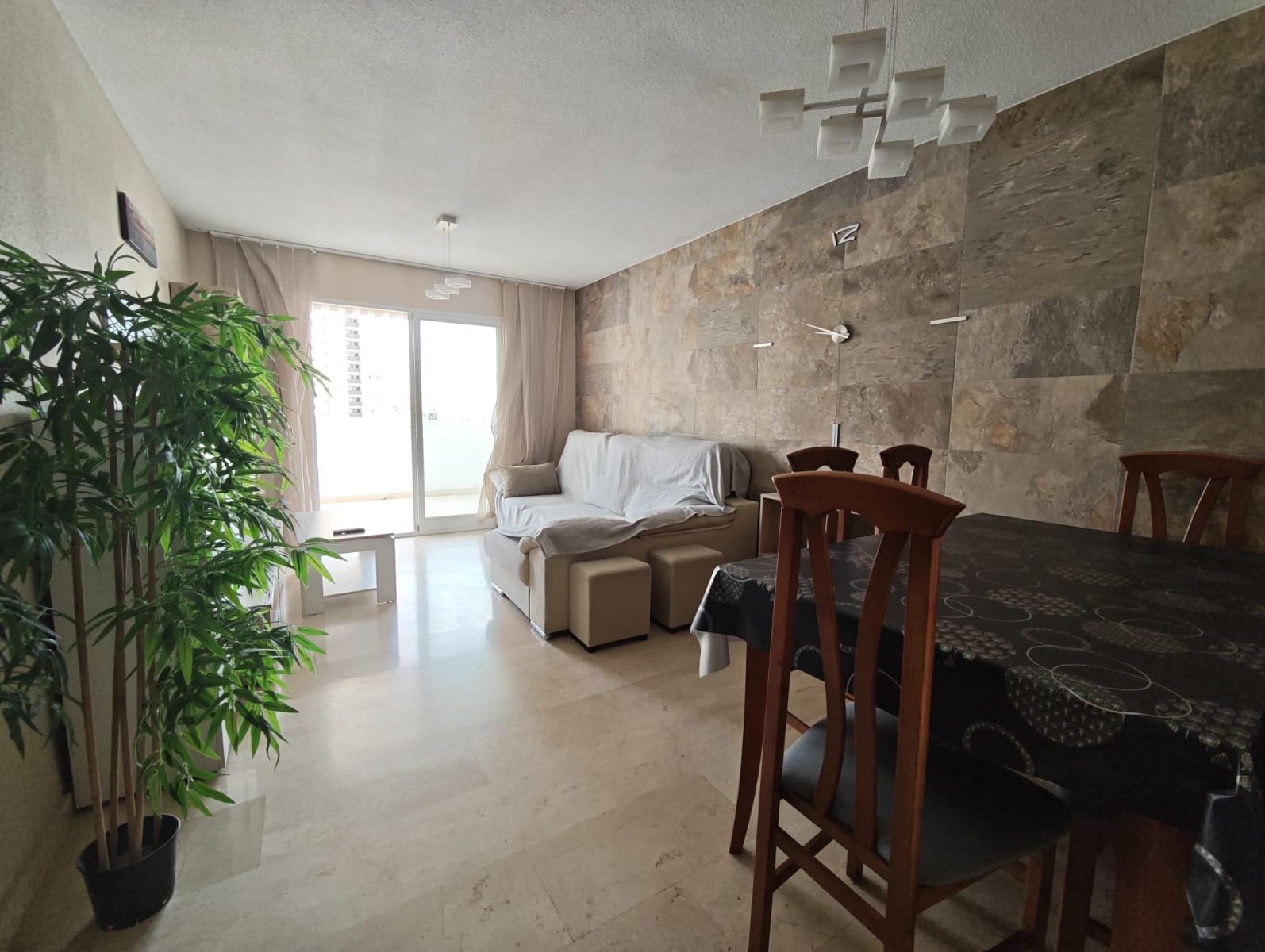 o_1jrv0ononi81la5c7cgjt16bq2d.jpeg Appartement te koop in Benidorm