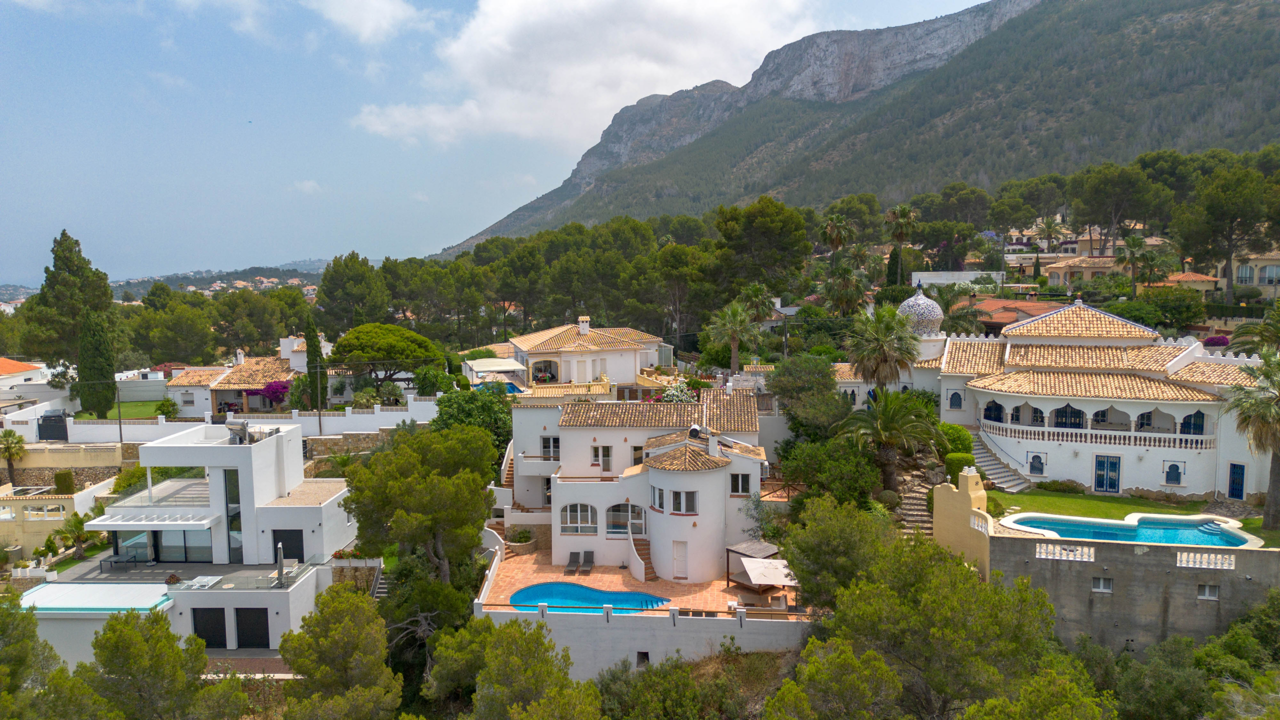 DP-70-TADEN8015-41 Luxe villa met zeezicht en privé zwembad in Denia