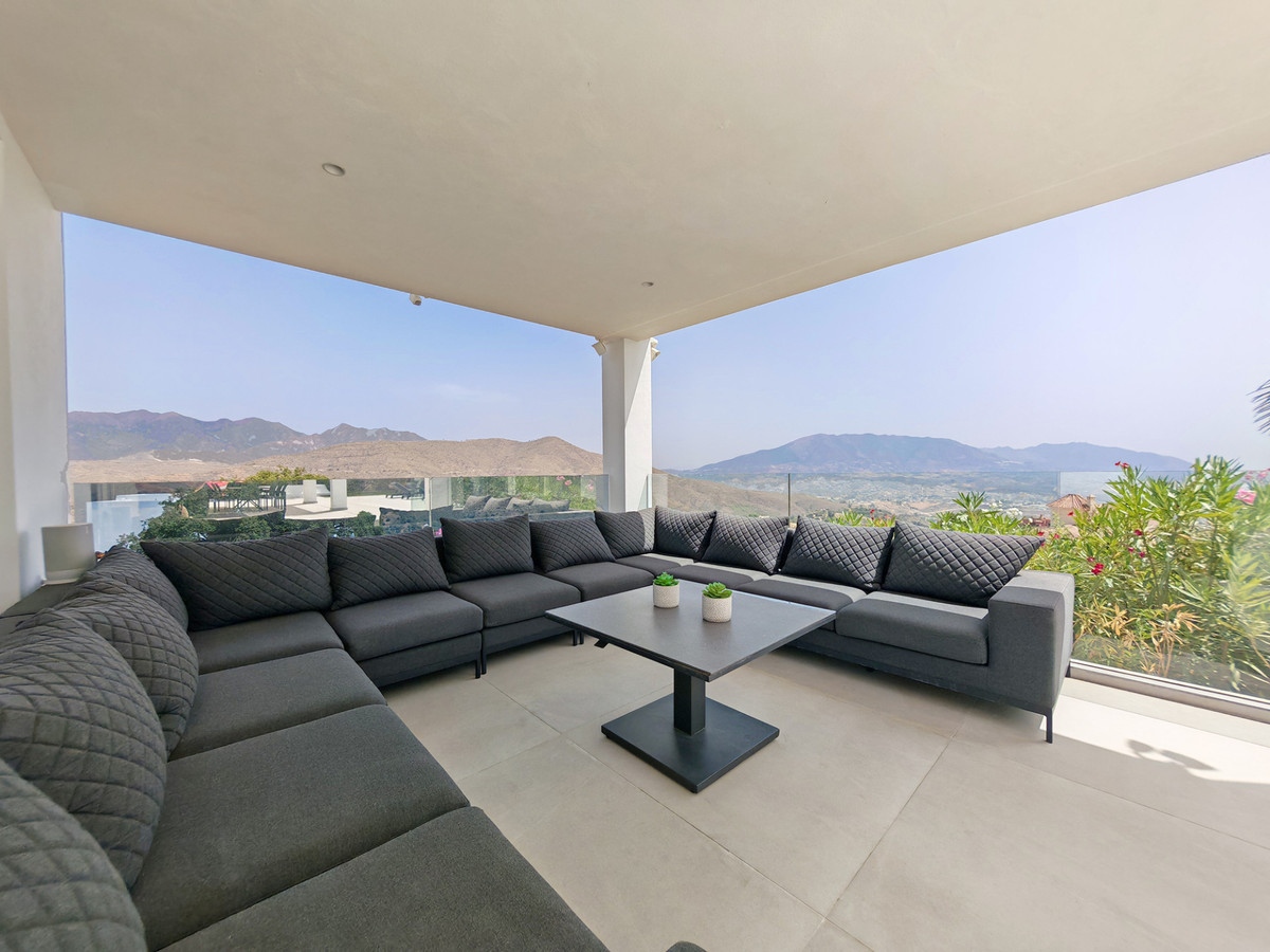 Villa te koop in La Mairena