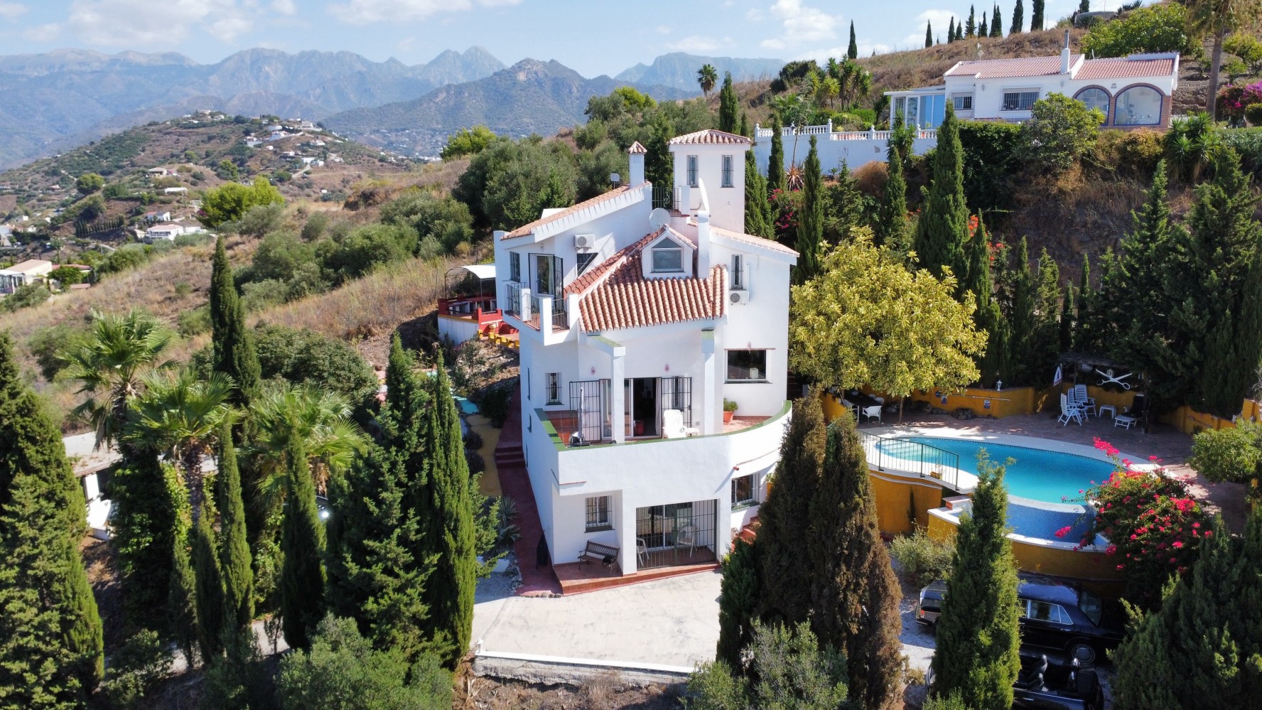 Villa te koop in Torrox