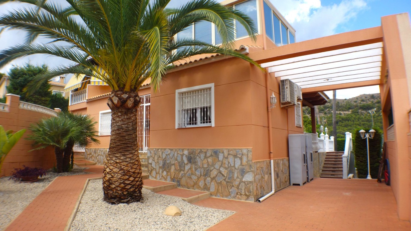 Villa te koop in La Nucia