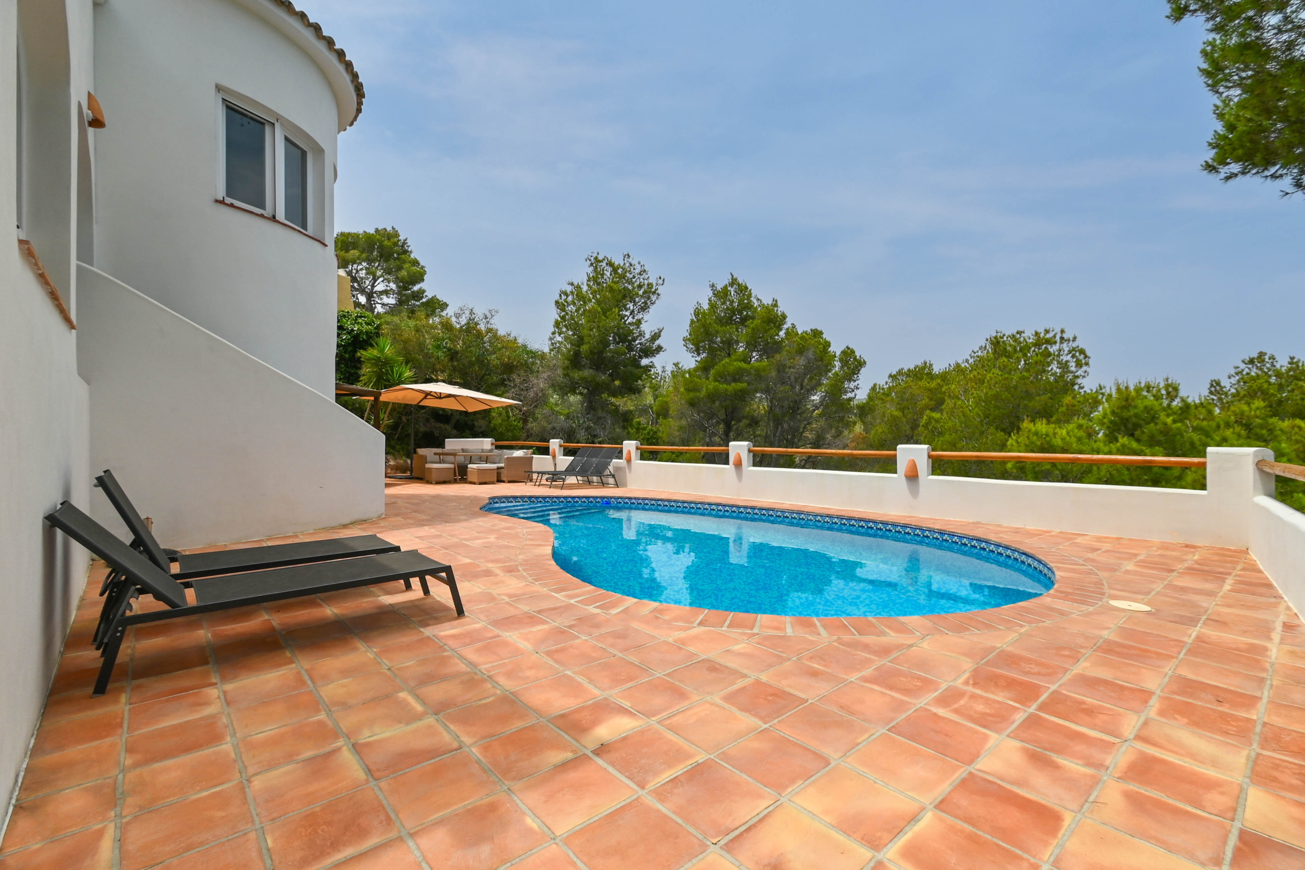 DP-70-TADEN8015-29 Luxe villa met zeezicht en privé zwembad in Denia