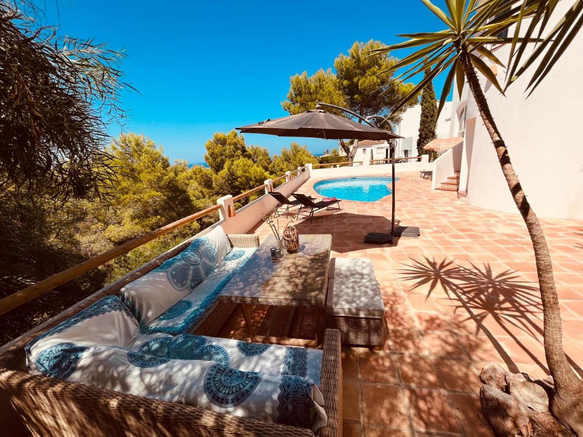 DP-70-TADEN8015-4 Luxe villa met zeezicht en privé zwembad in Denia