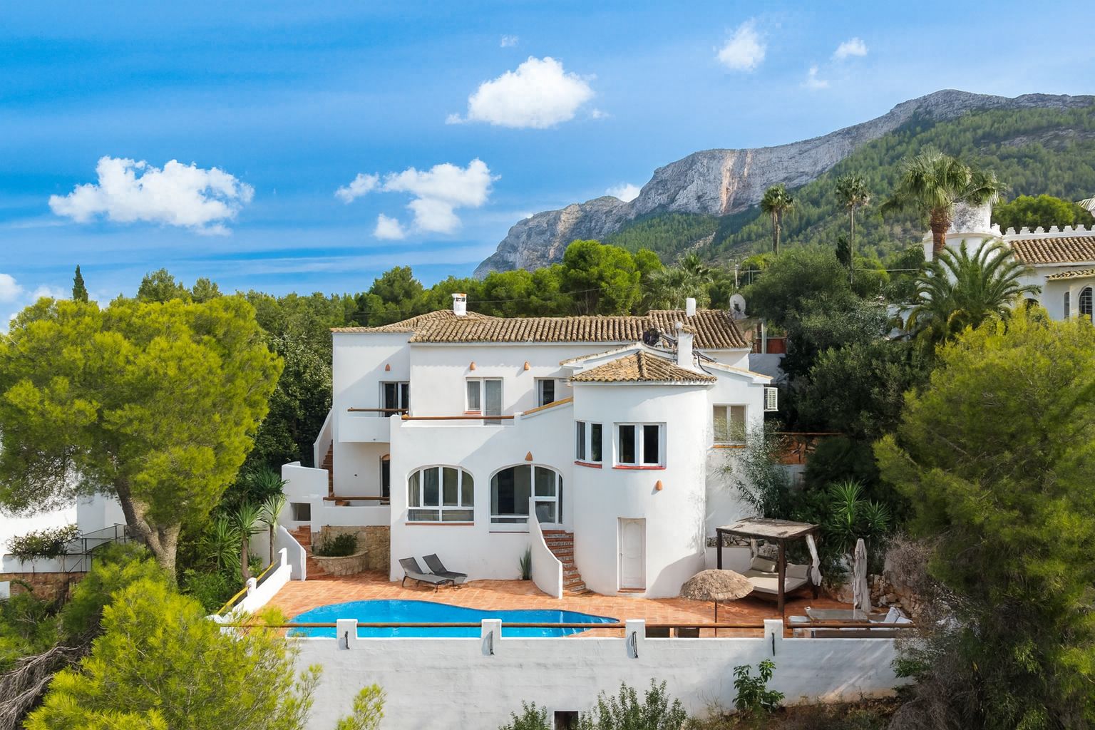DP-70-TADEN8015-42 Luxe villa met zeezicht en privé zwembad in Denia