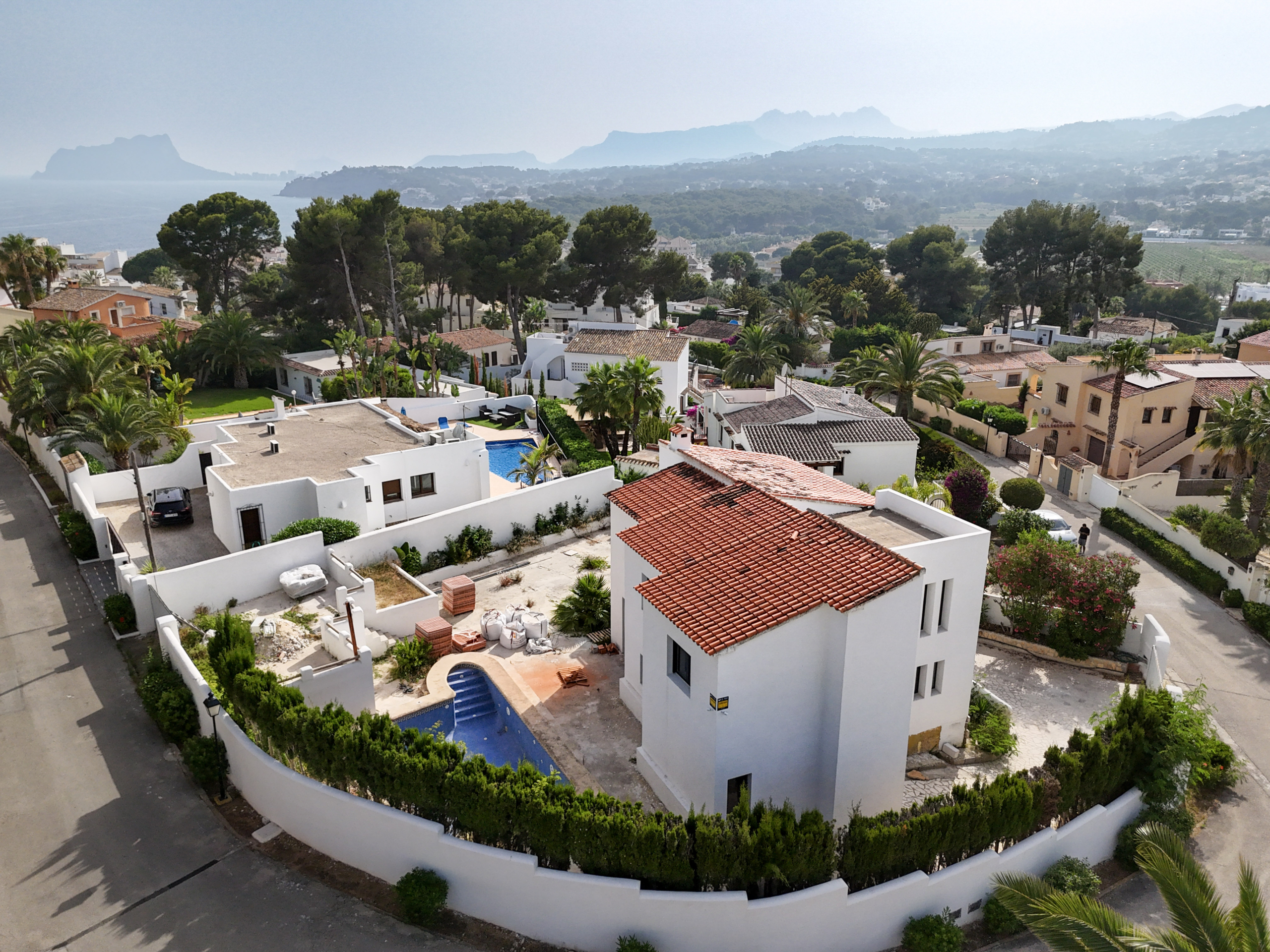 DP-70-TAMOR1562-8 Volledig gerenoveerde villa in aanbouw op toplocatie in Moraira