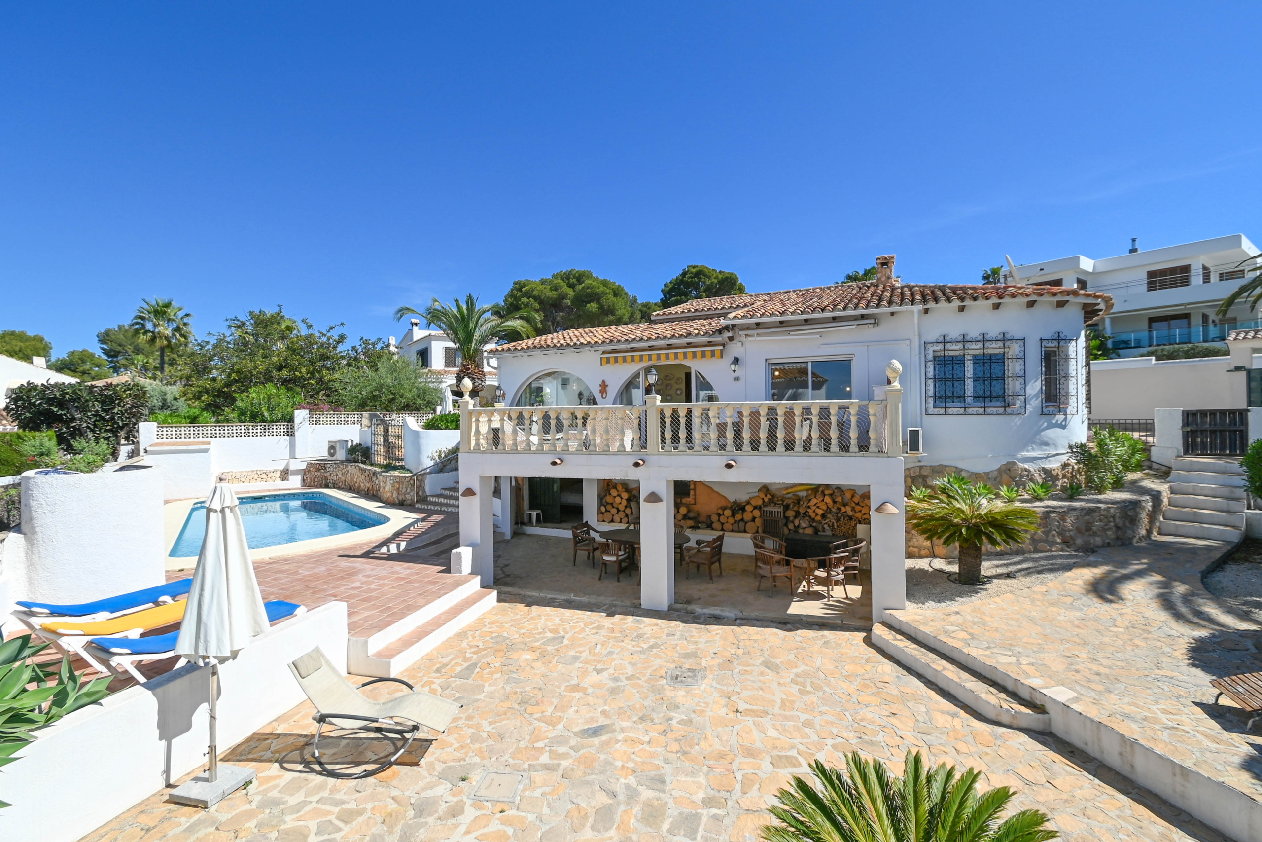 Mediterrane villa in met zeezicht loopafstand centrum en strand Moraira