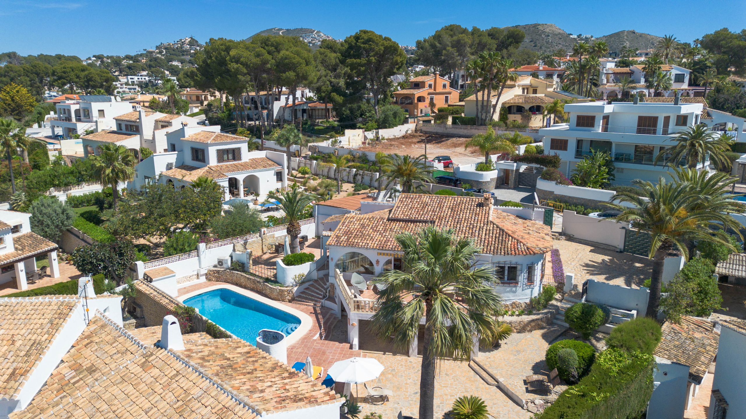 Mediterrane villa in met zeezicht loopafstand centrum en strand Moraira