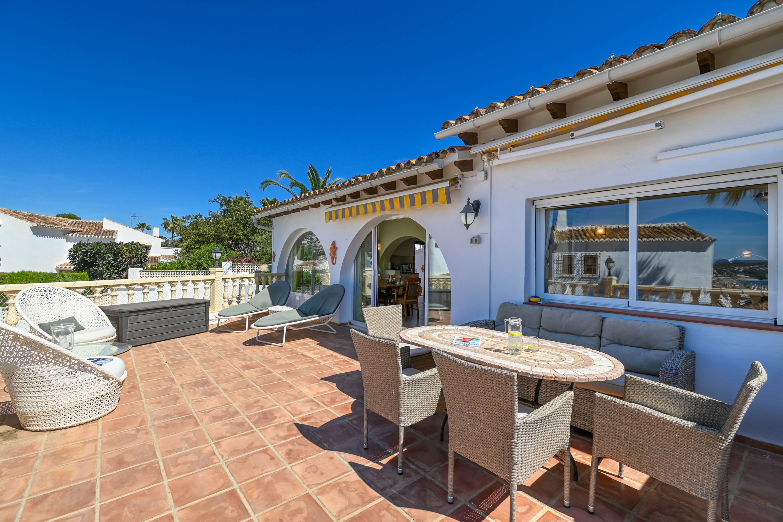 Mediterrane villa in met zeezicht loopafstand centrum en strand Moraira