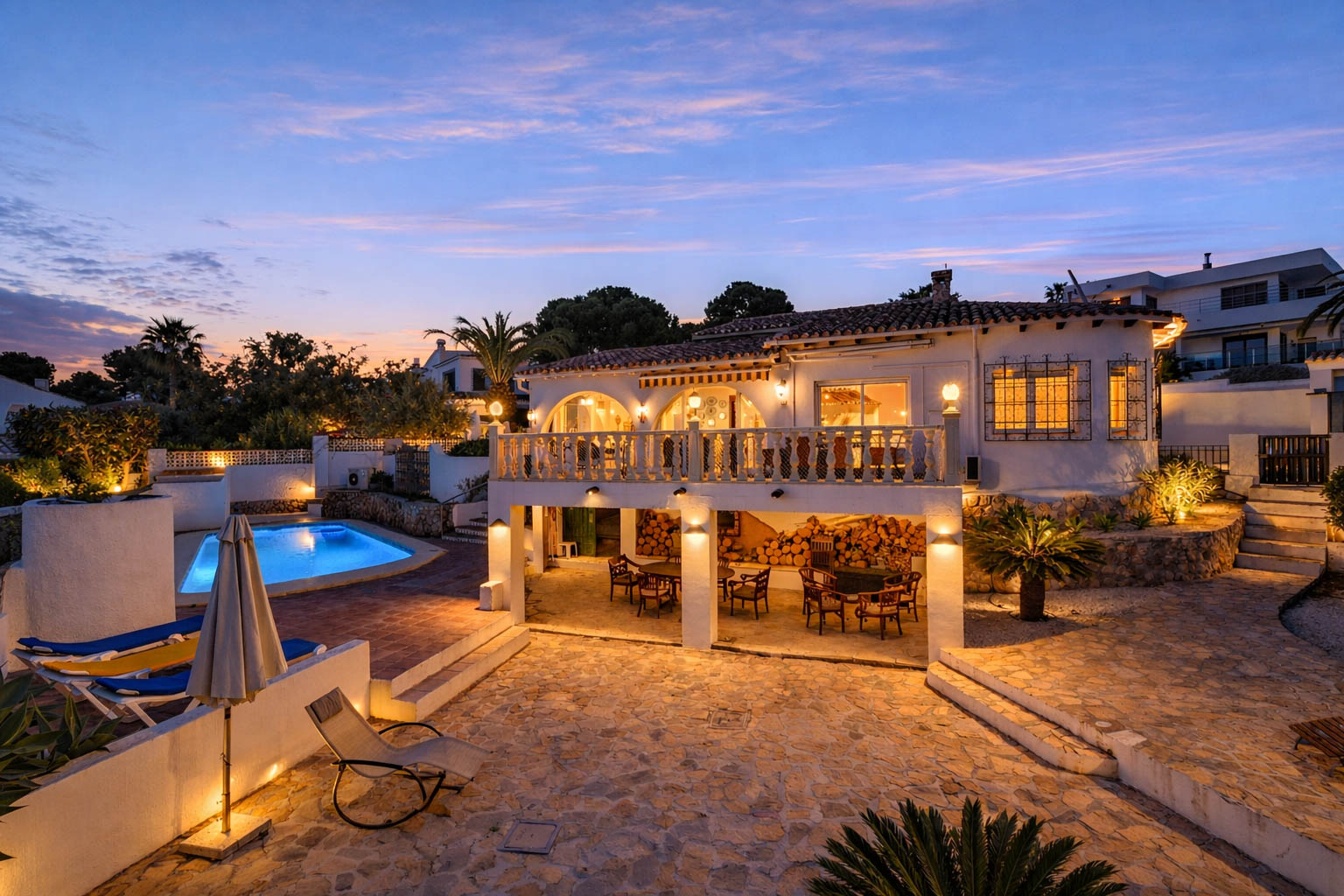Mediterrane villa in met zeezicht loopafstand centrum en strand Moraira