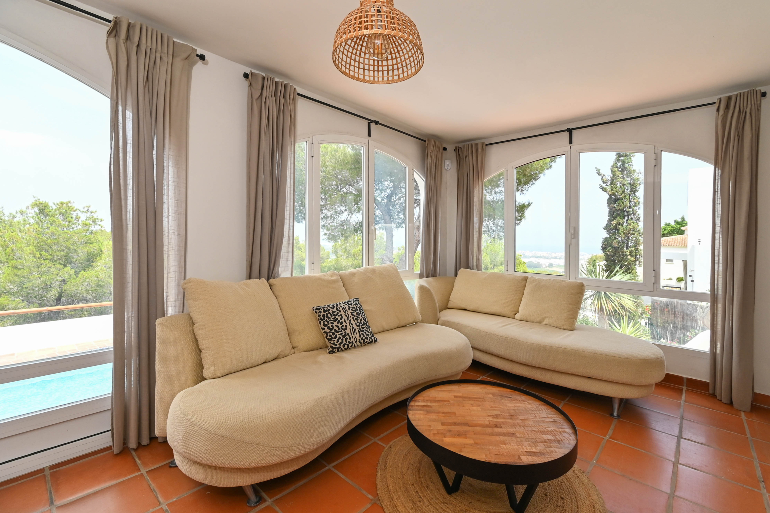 DP-70-TADEN8015-28 Luxe villa met zeezicht en privé zwembad in Denia