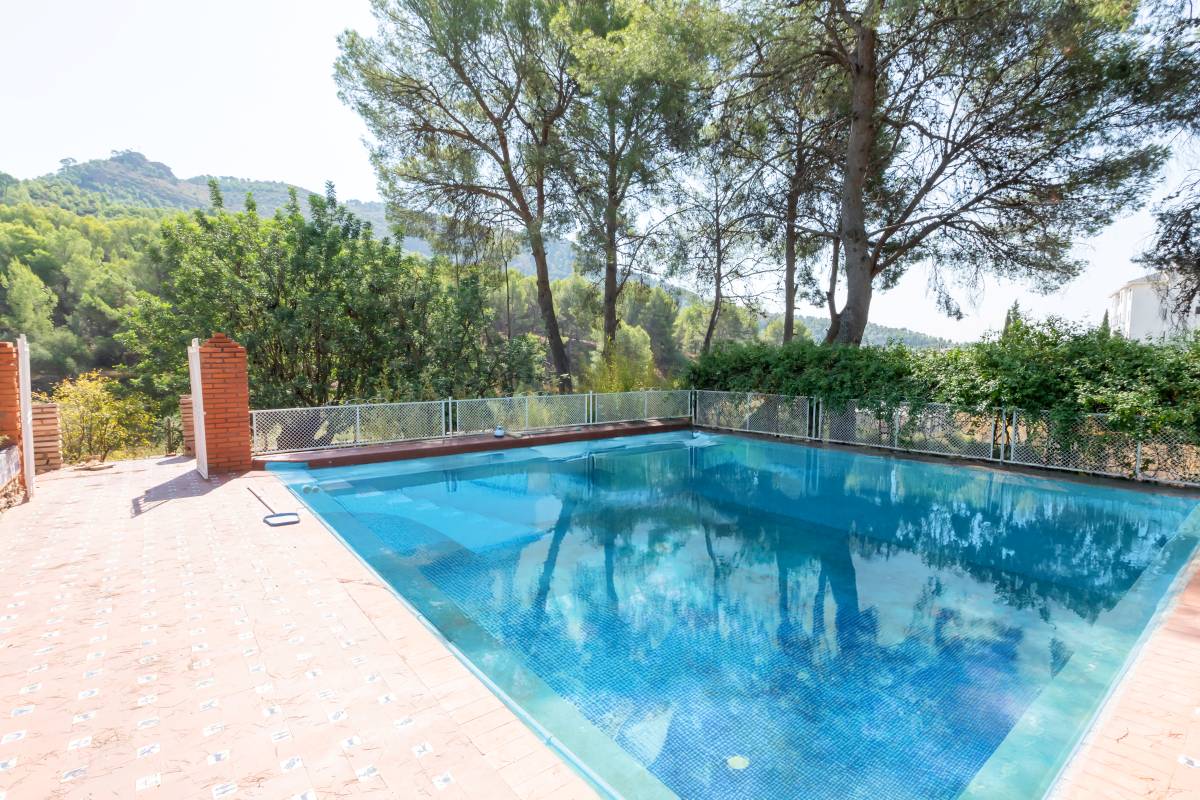 Villa te koop in Naquera Valencia (45) Unieke villa met zwembad te koop in Naquera