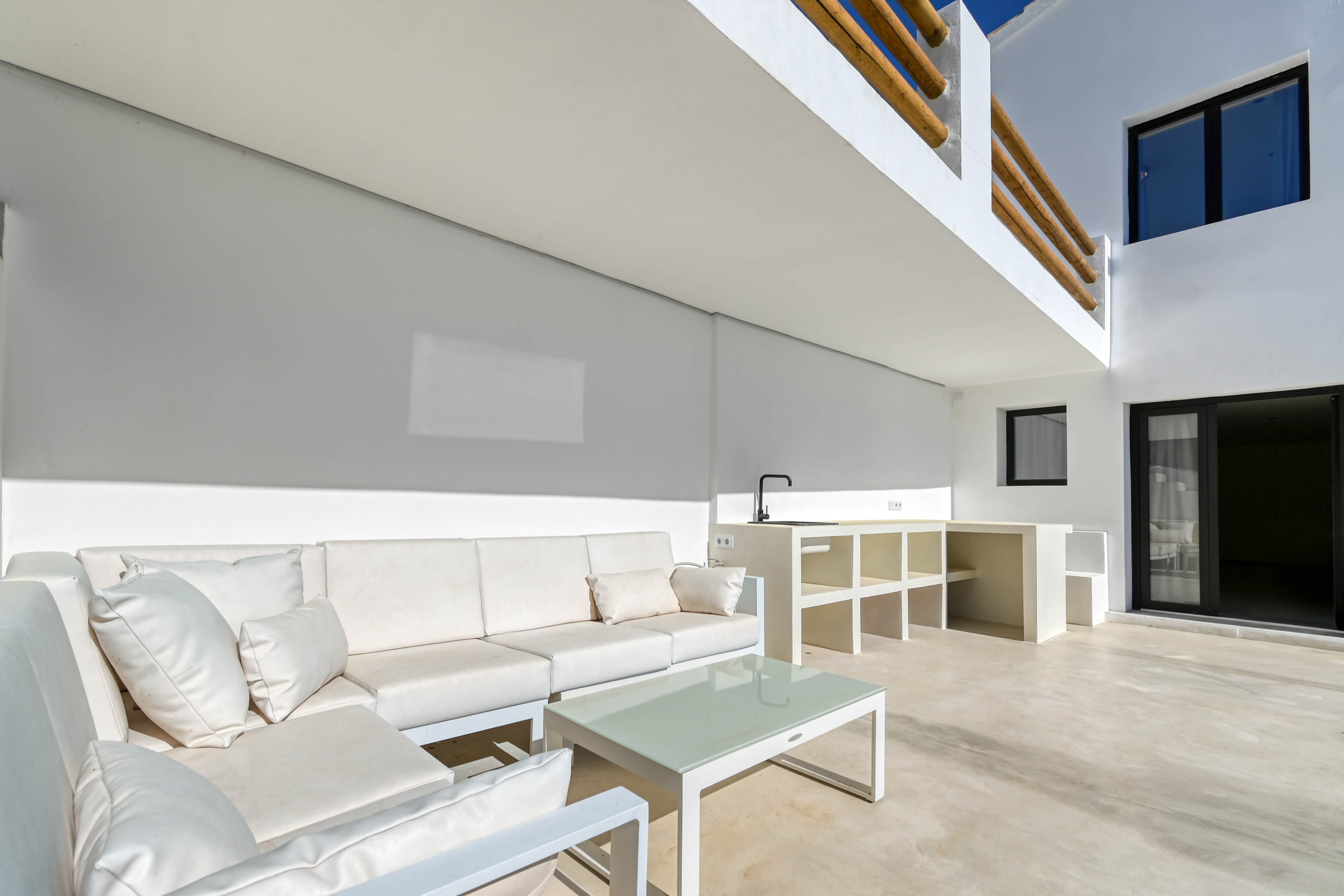 Ibiza stijl villa met panoramisch uitzicht in Benitachell