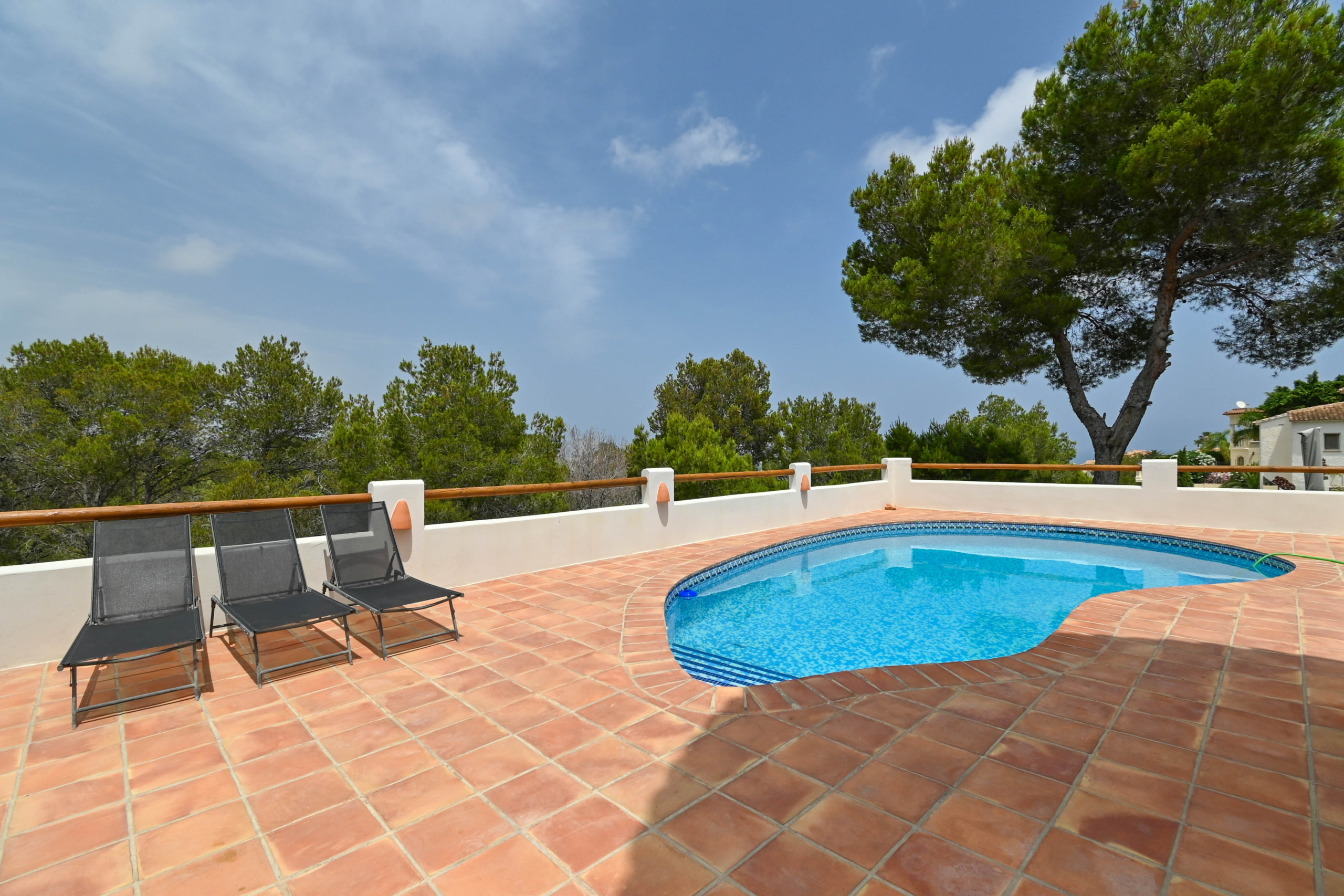 DP-70-TADEN8015-33 Luxe villa met zeezicht en privé zwembad in Denia