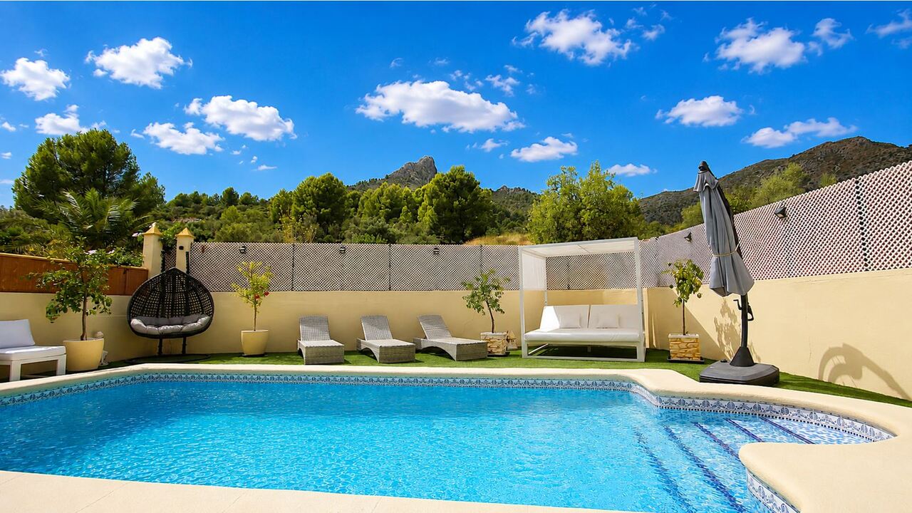 Villa te koop in Sagra