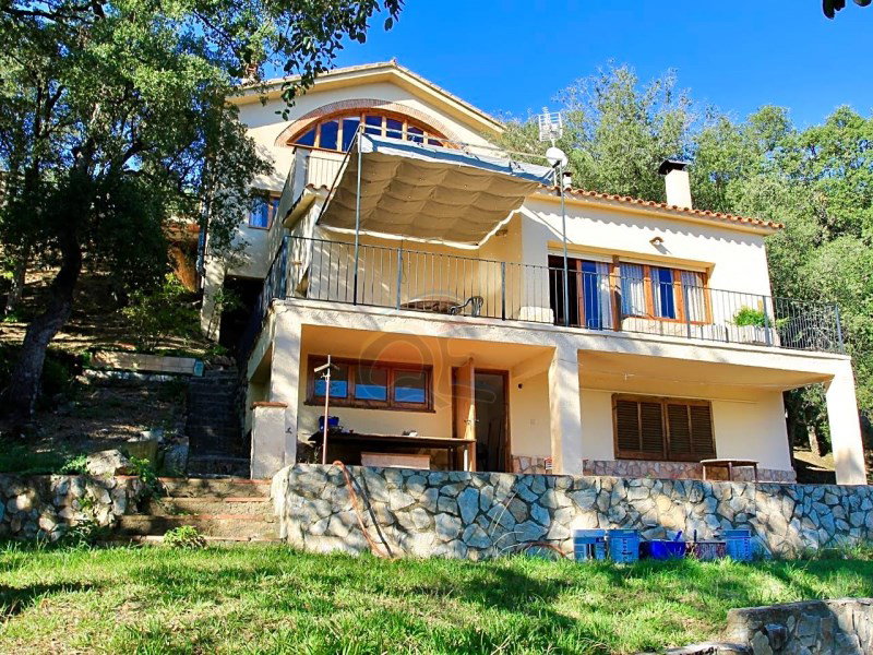 Villa te koop in Santa Cristina D’aro