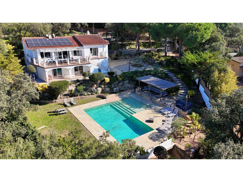 Villa te koop in Santa Cristina D'aro