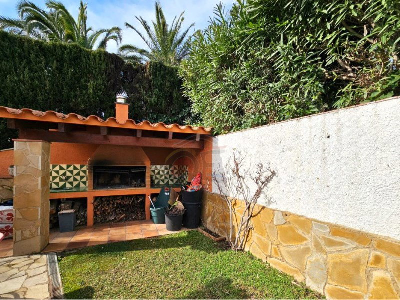 DP-37-1723-RDO-61-13 Villa te koop in Calonge