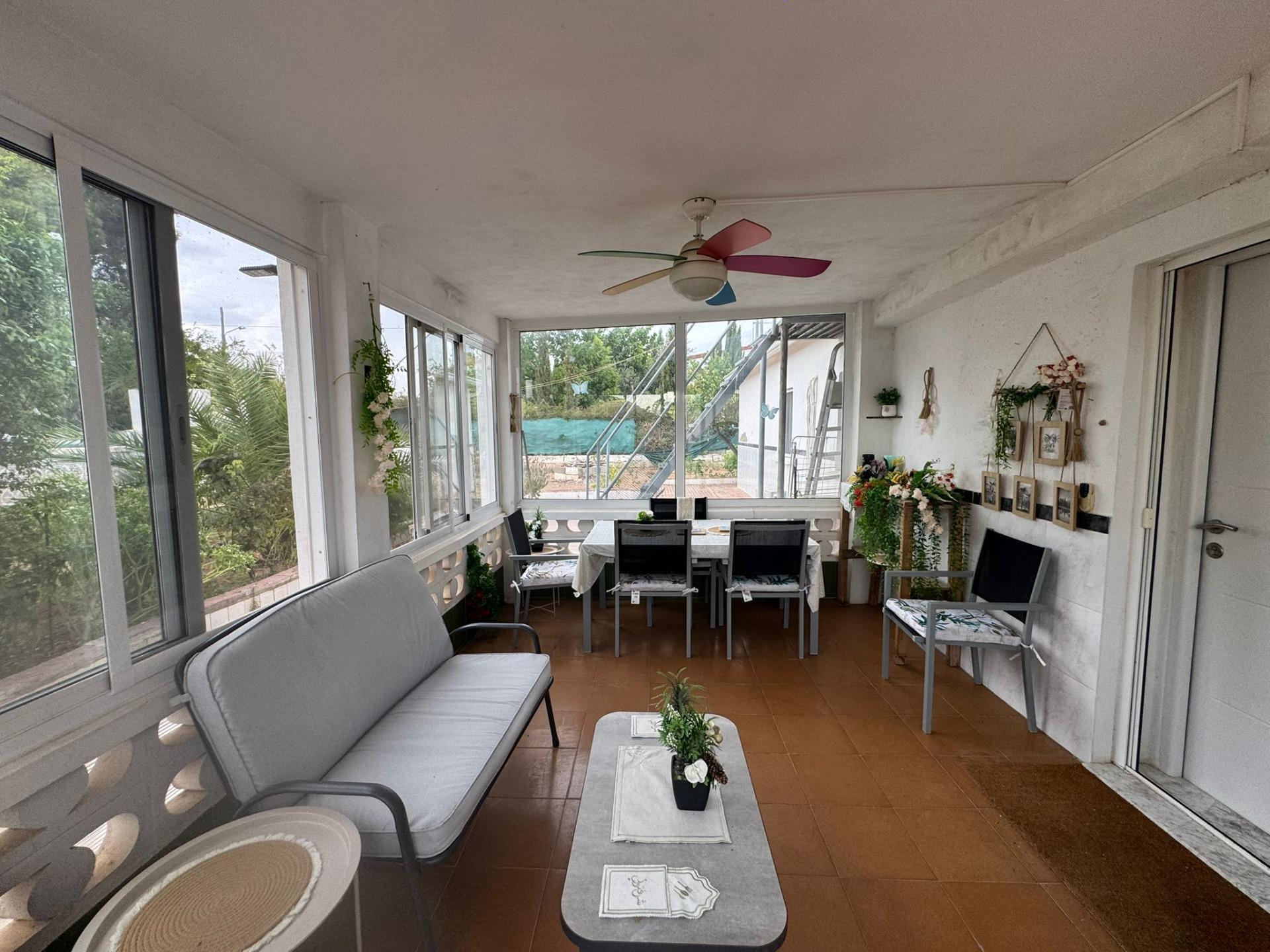 Villa te koop in Lliria