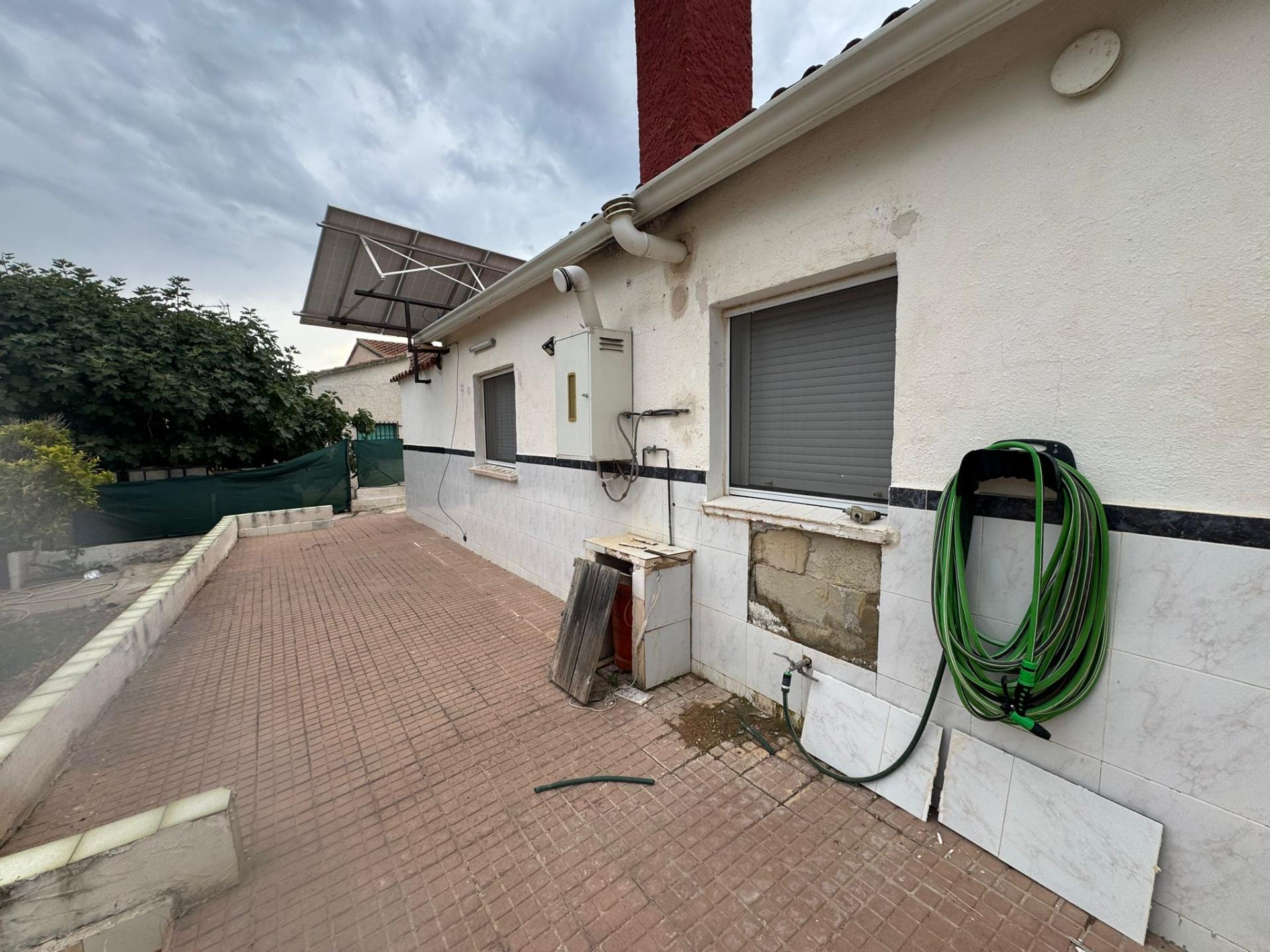 Villa te koop in Lliria