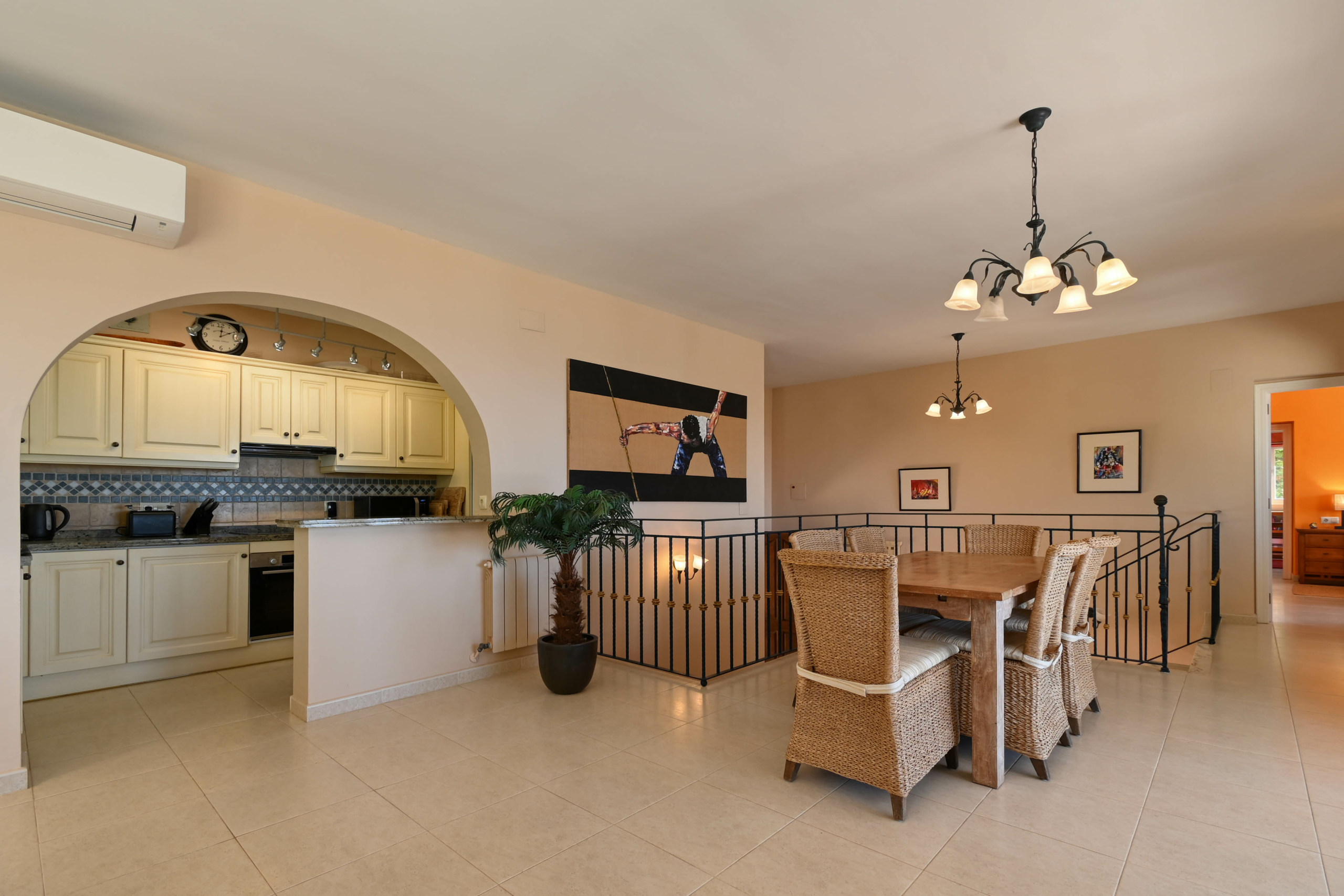 DP-70-TAALT2790-11 Villa te koop in Altea