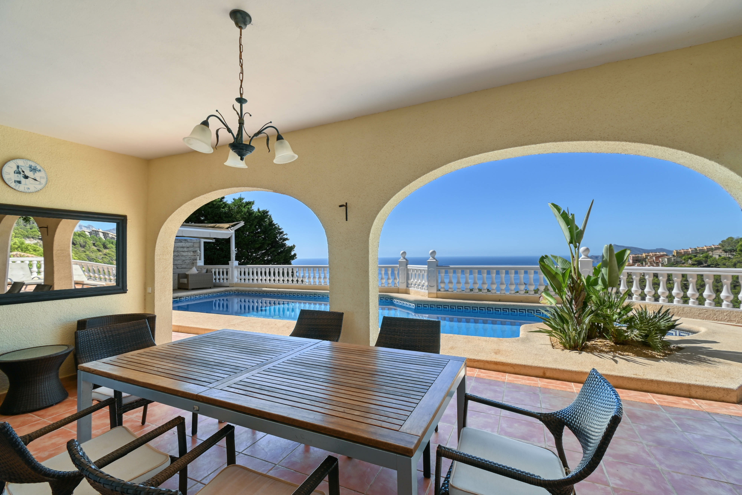 DP-70-TAALT2790-15 Villa te koop in Altea