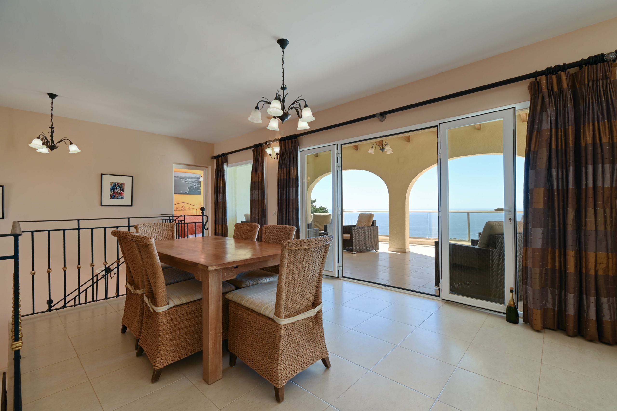 DP-70-TAALT2790-8 Villa te koop in Altea