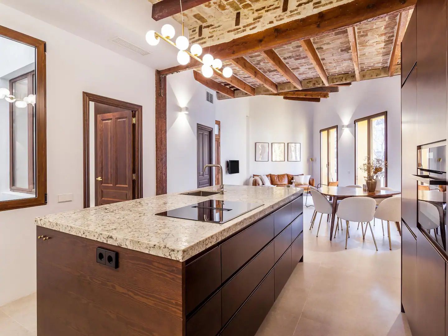 Gerenoveerd appartement te koop in Valencia stad