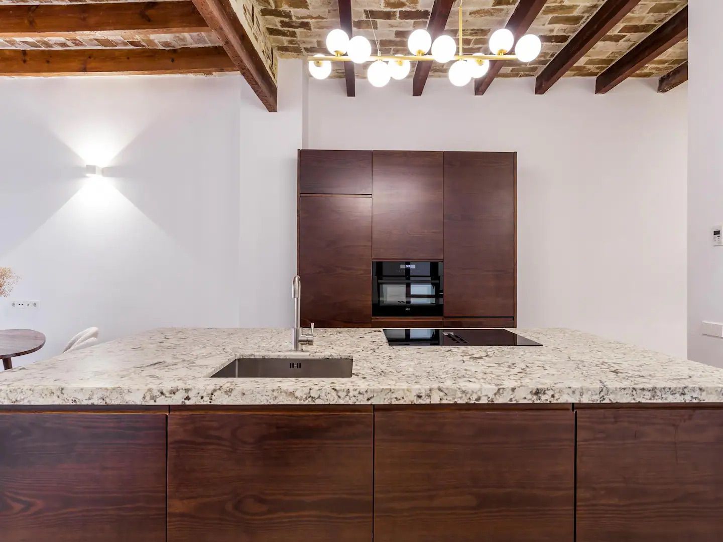 Gerenoveerd appartement te koop in Valencia stad