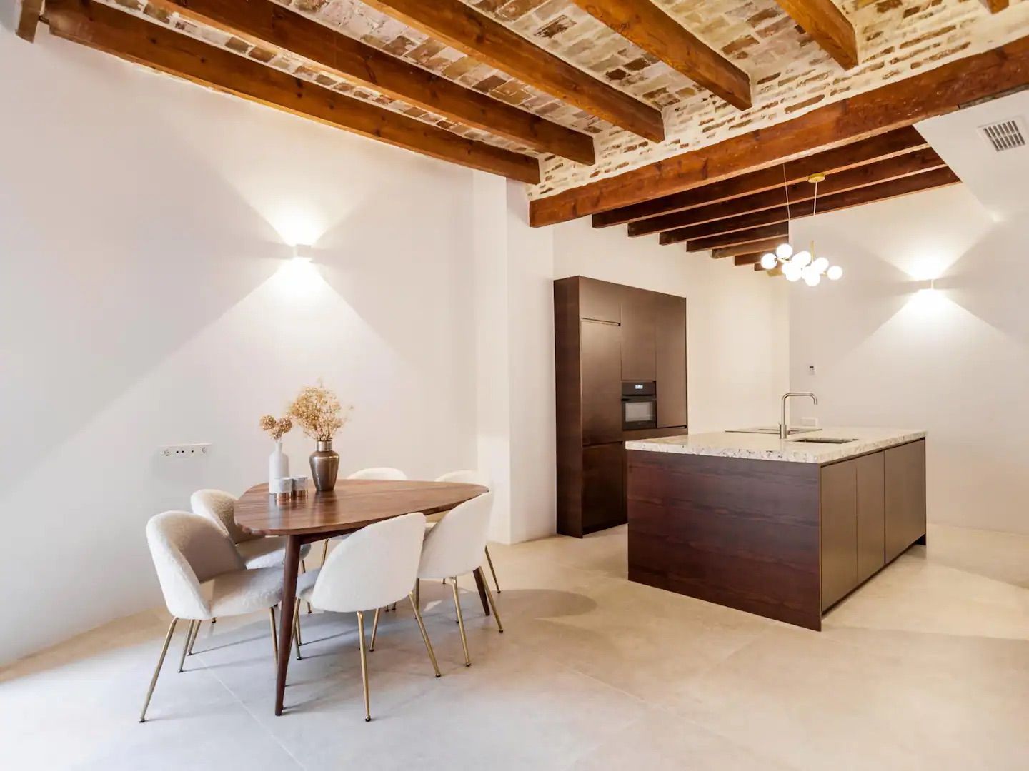 Gerenoveerd appartement te koop in Valencia stad