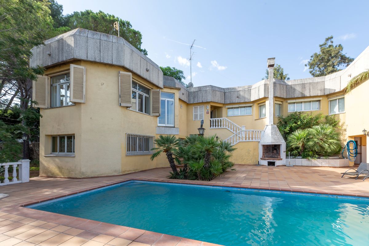 Villa met uitzicht te koop in Alzira