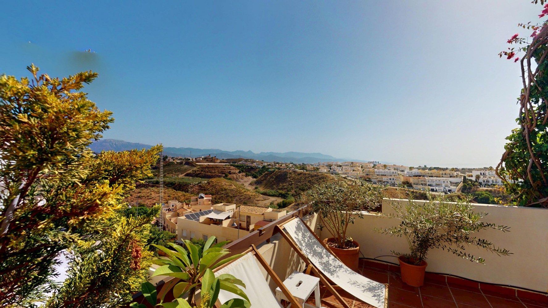 Semi-detached Villa te koop in Almayate