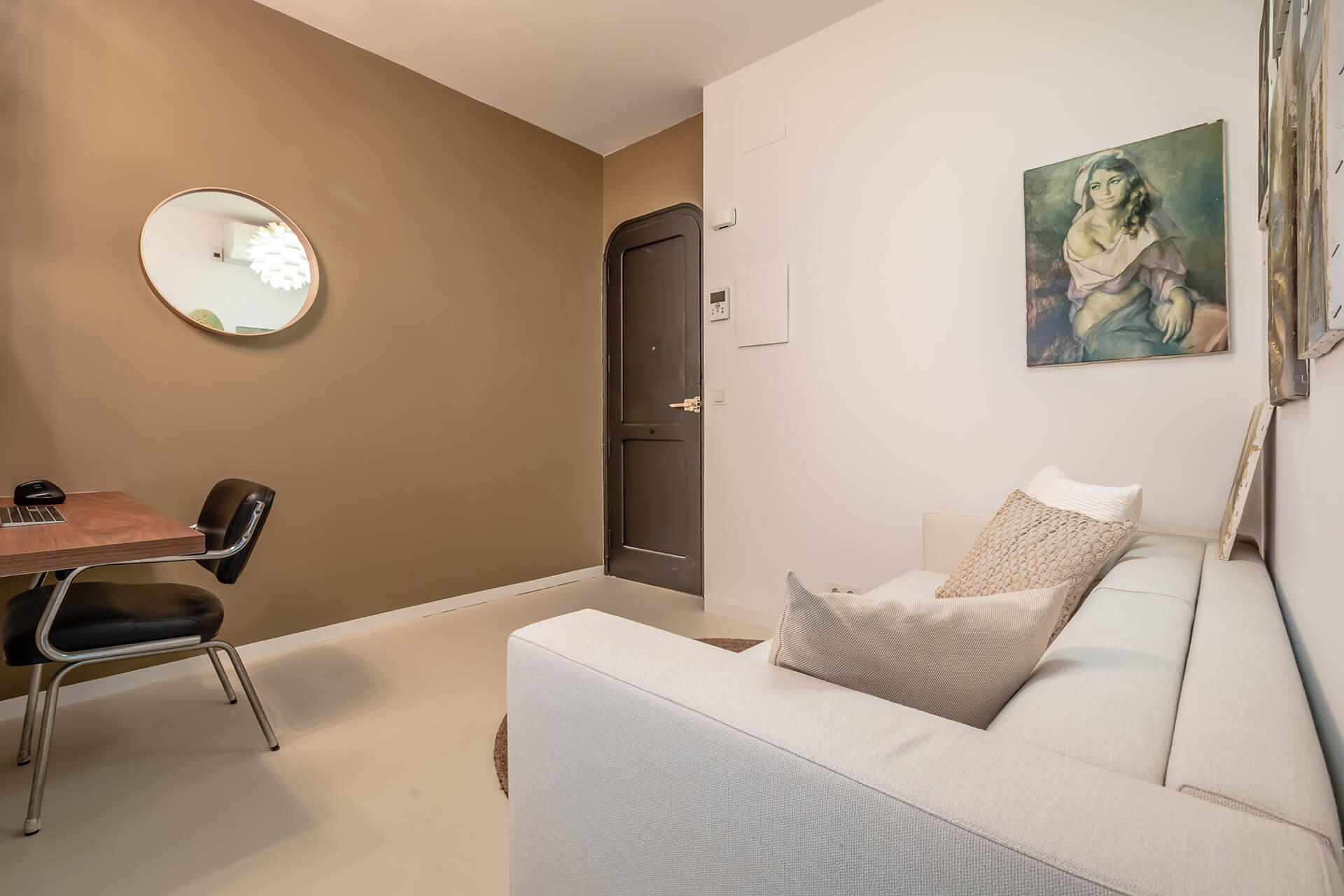 Appartement Valencia stad 2 Gerenoveerd appartement met terras te koop in Valencia stad – Ruzafa