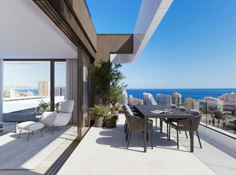 Luxe nieuwbouw duplex penthouse met zwembad in Calpe met uitzicht op zee en natuurpark Las Salinas.